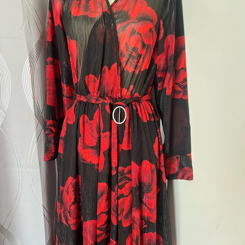 Red and Black Bishop Sleeve Maxi Dress for Weddings - Picture 5 of 11